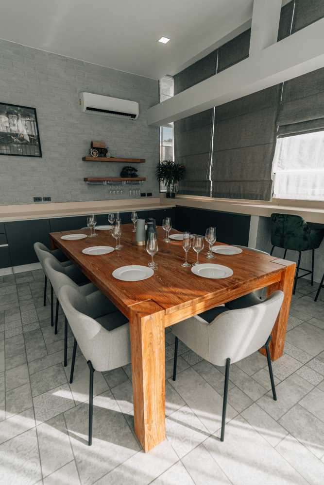 Property image - full photo 11