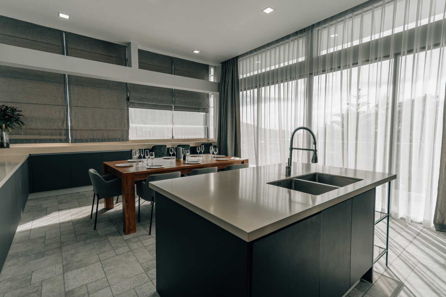 Property image - full photo 12