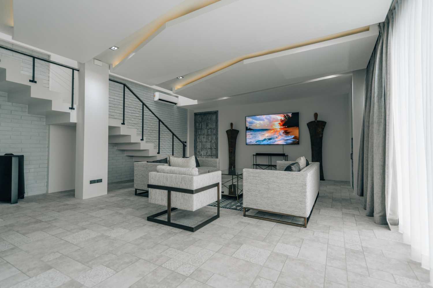 Property image - full photo 33