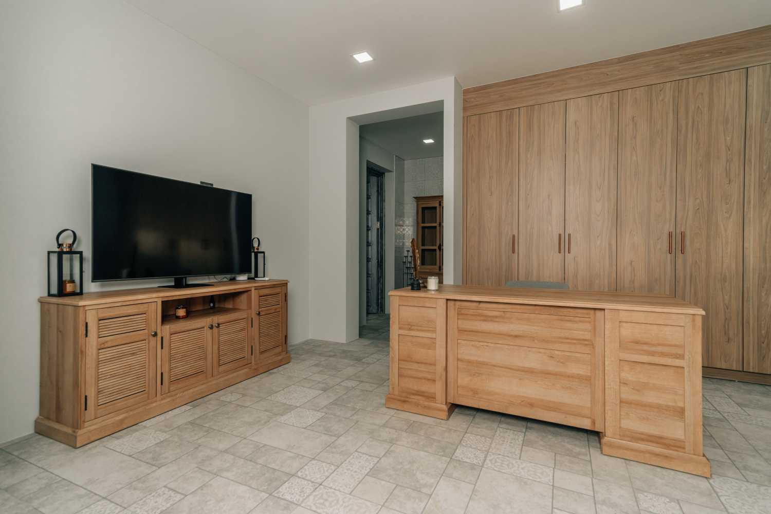 Property image - full photo 52