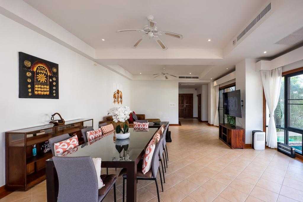 Property image - full photo 9