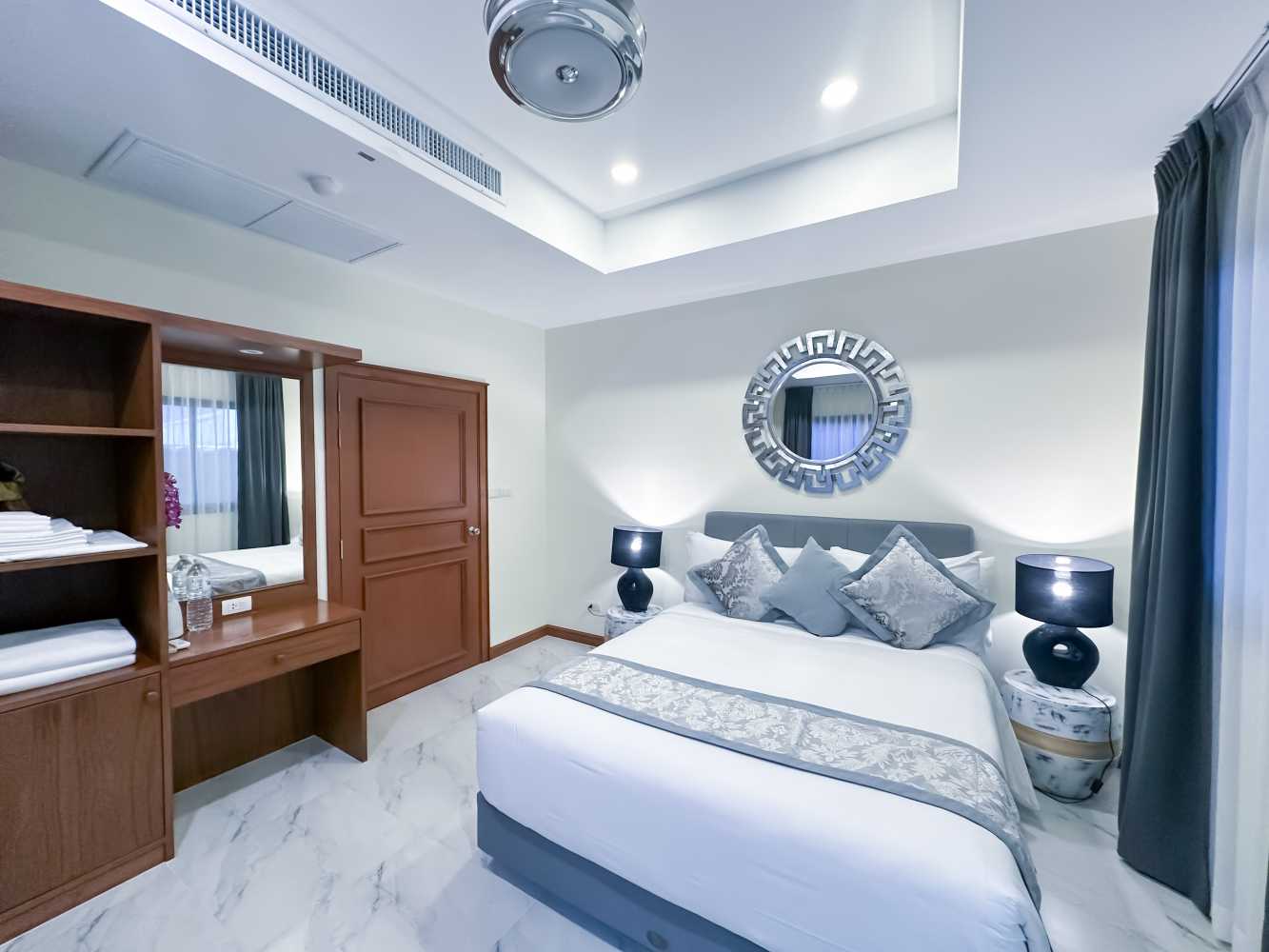 Property image - full photo 14