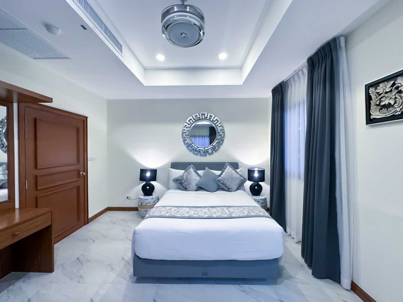 Property image - full photo 15