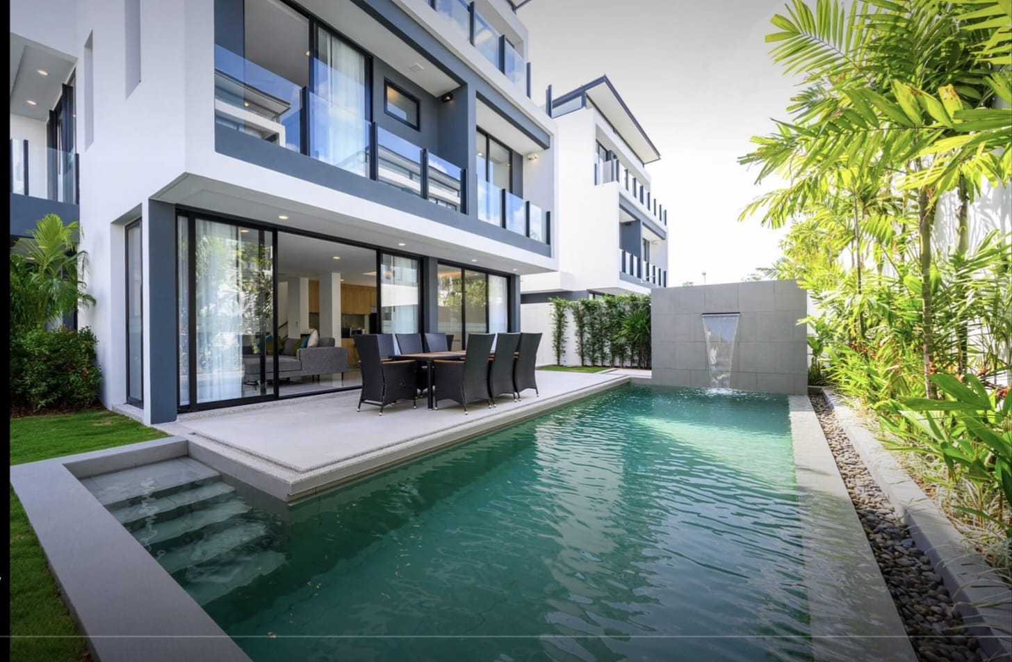 Property image - full photo 1