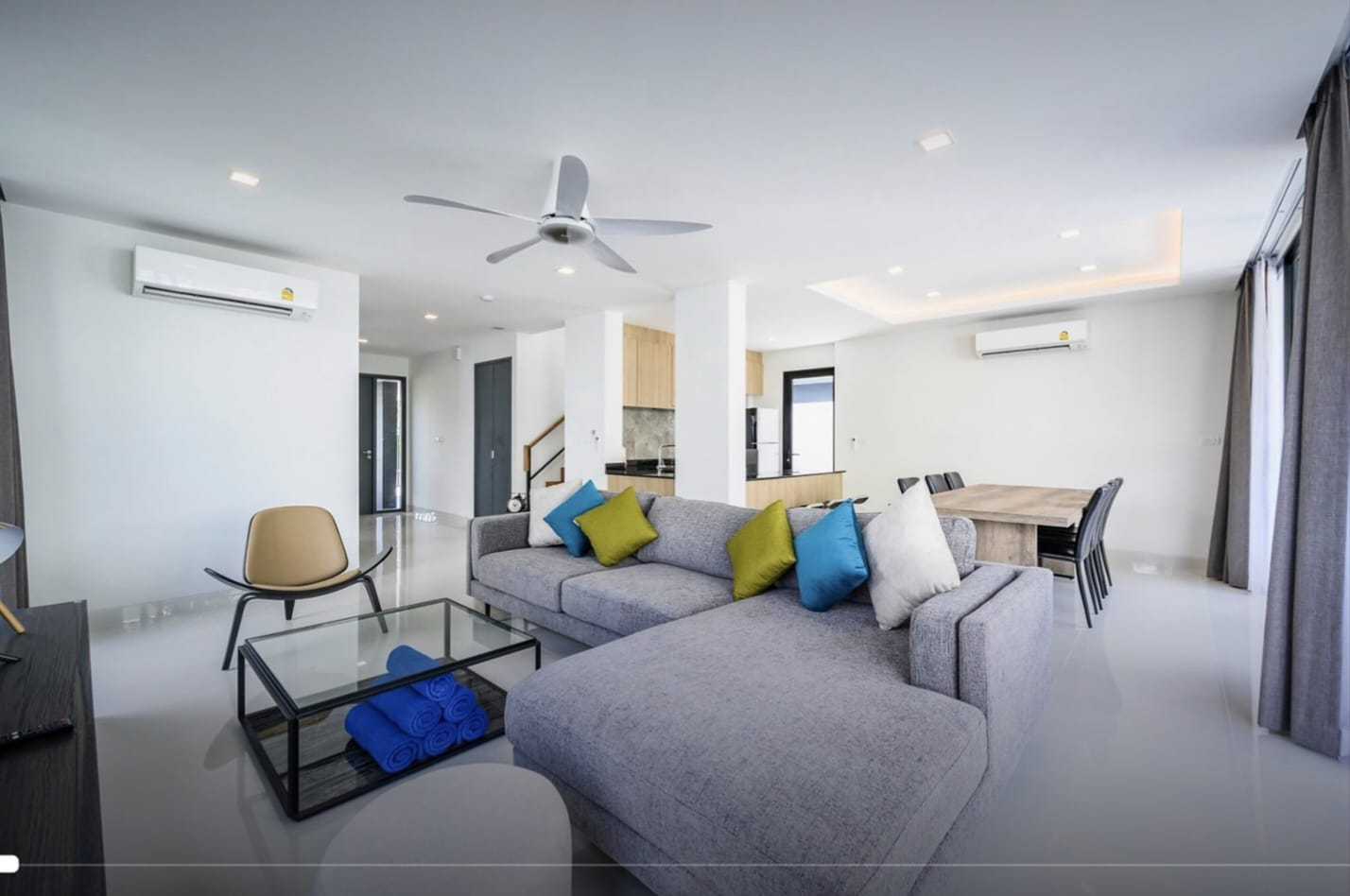 Property image - full photo 17