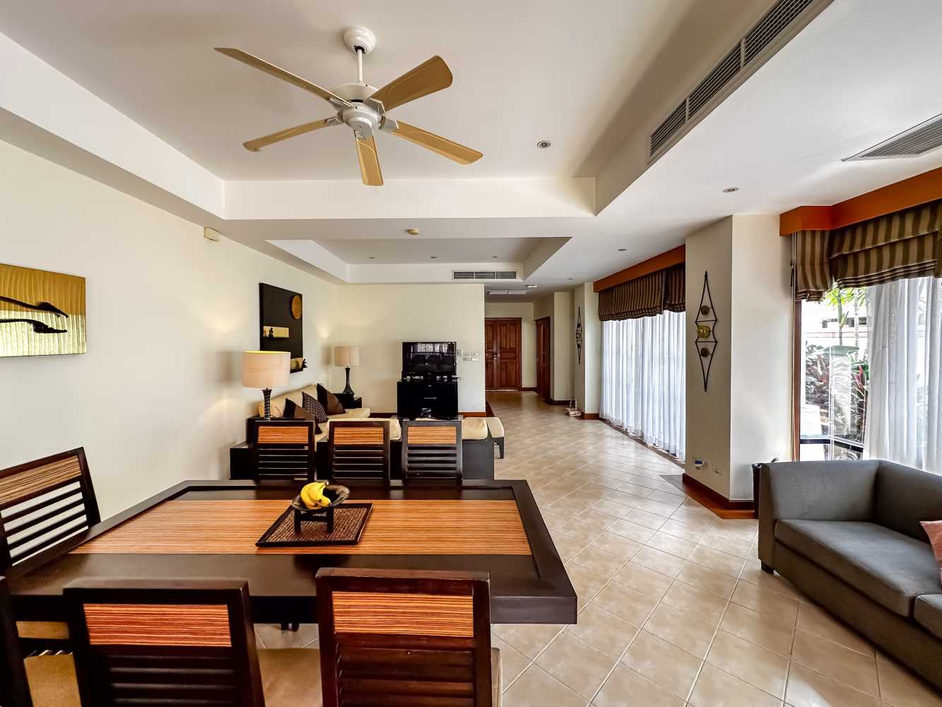 Property image - full photo 5