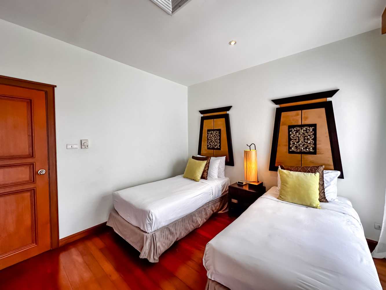 Property image - full photo 20