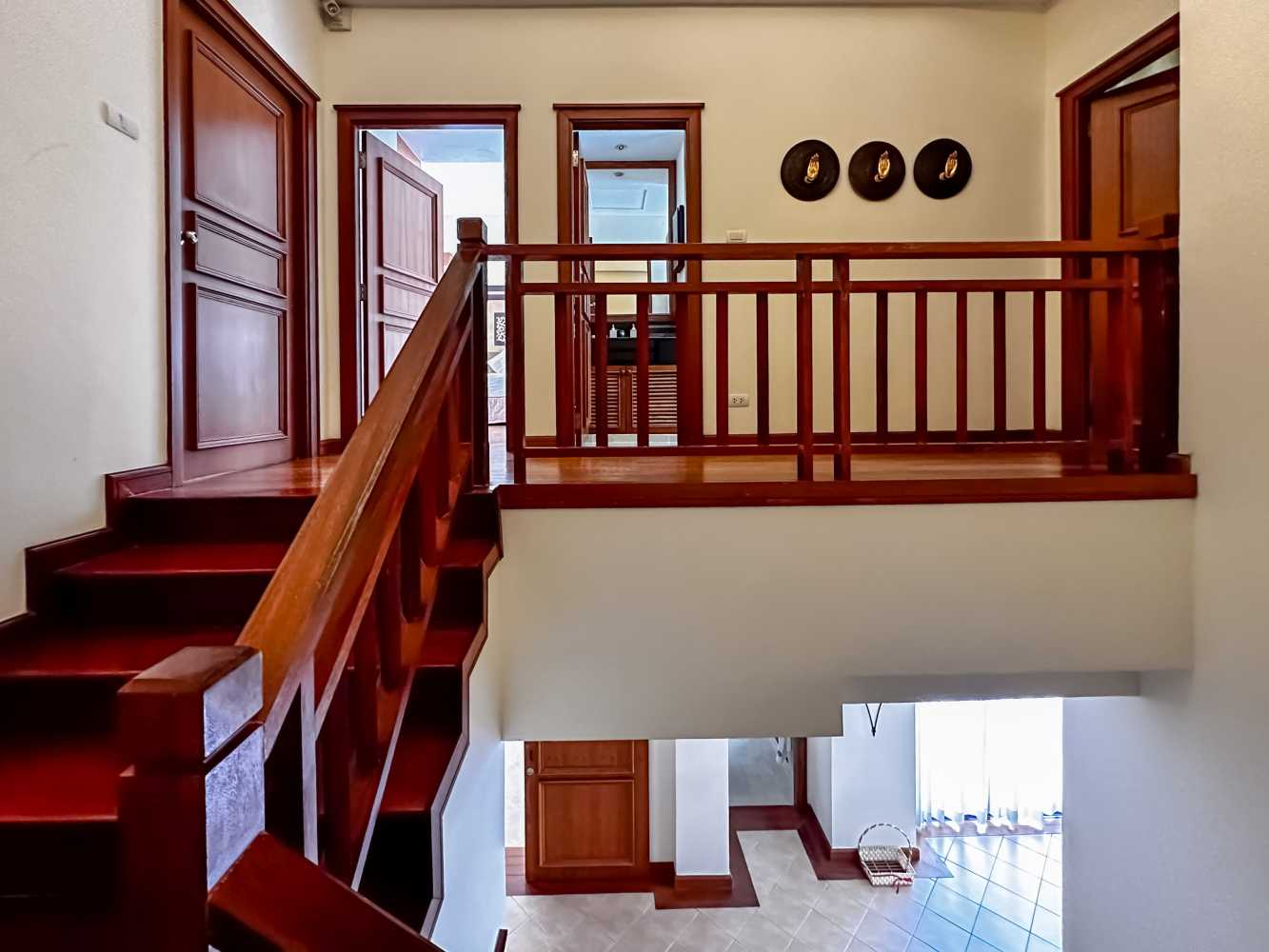 Property image - full photo 13