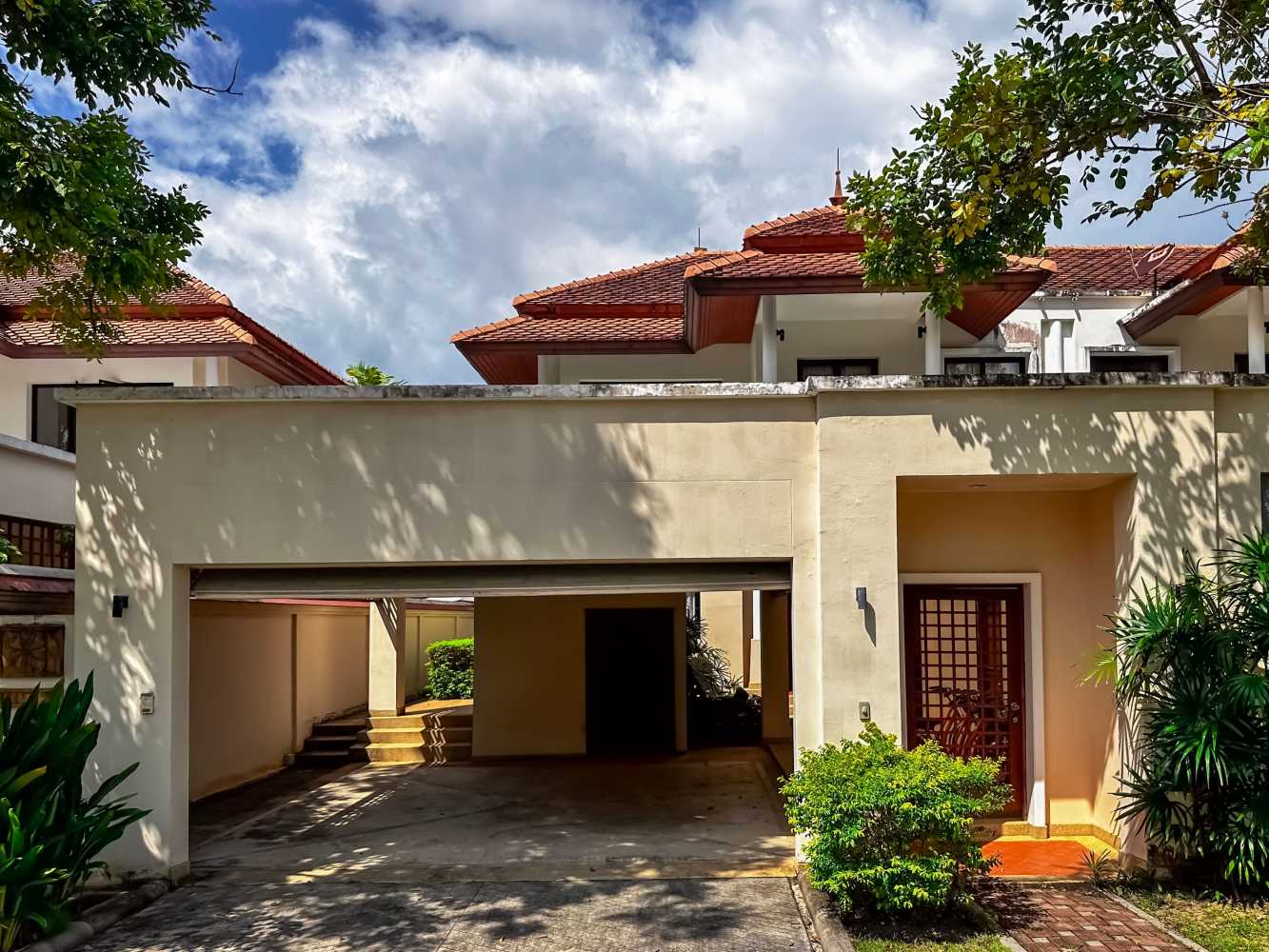 Property image - full photo 30