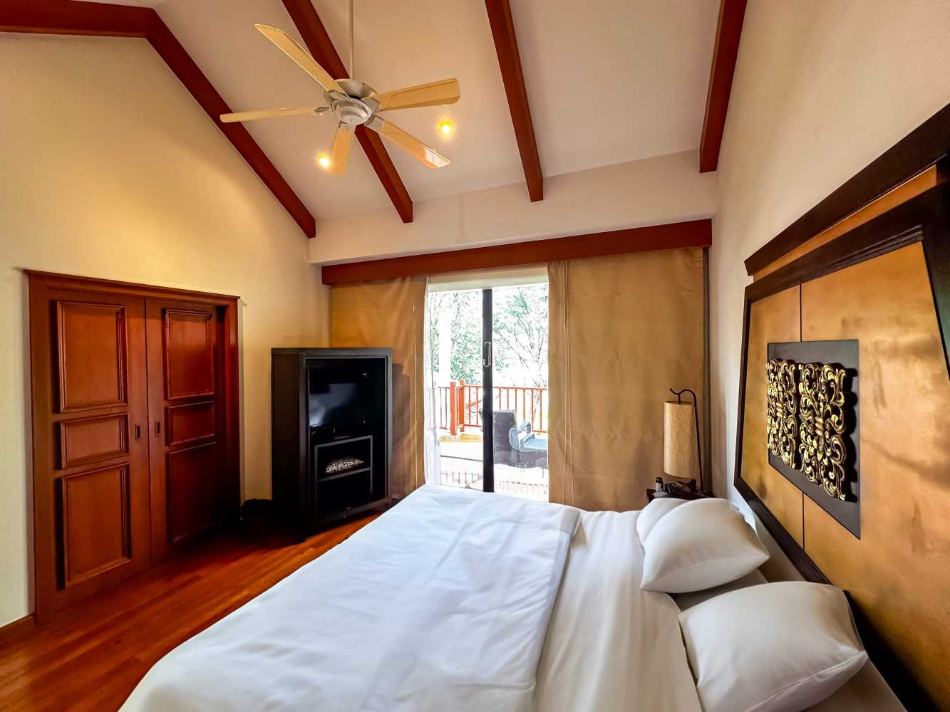 Property image - full photo 17