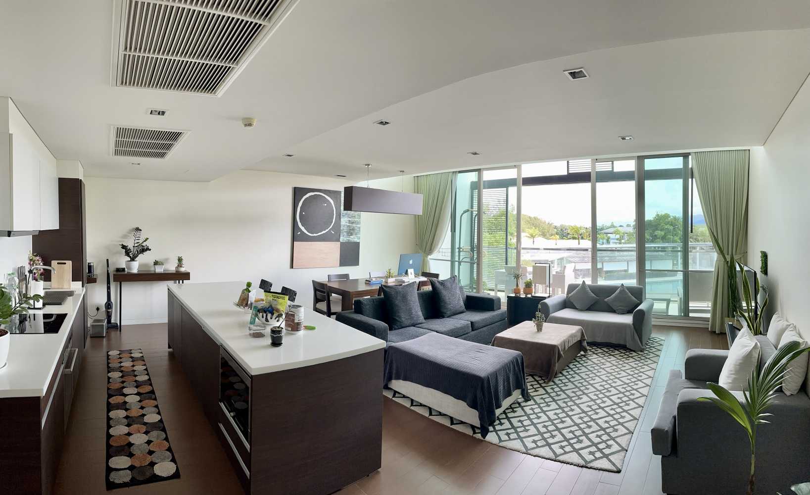 Property image - full photo 2