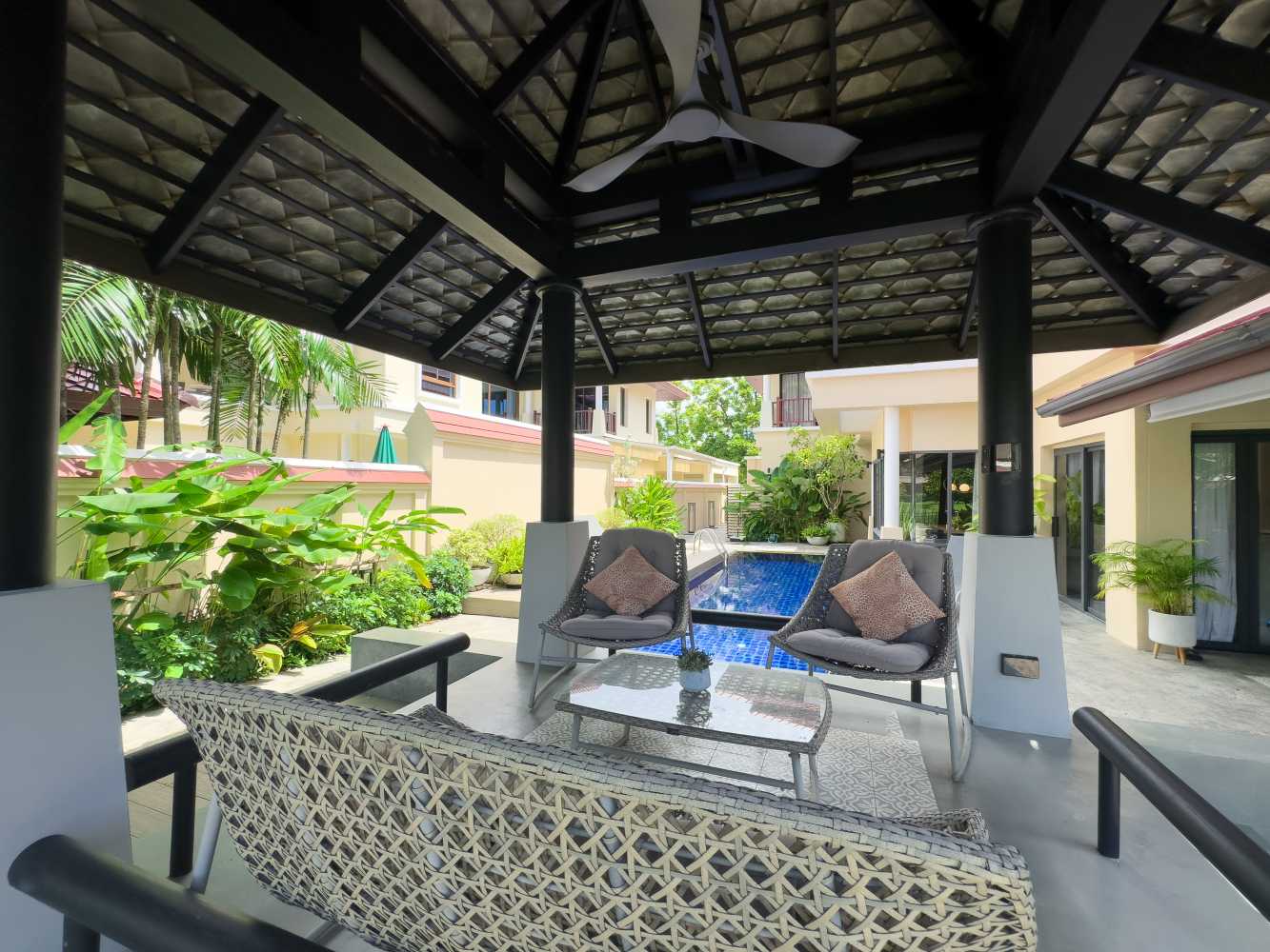 Property image - full photo 12