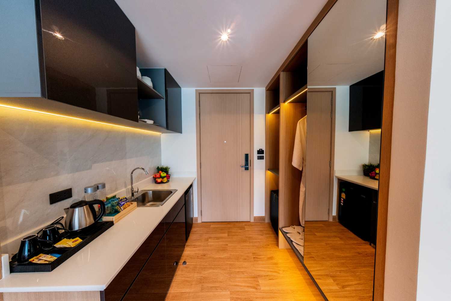Property image - full photo 6