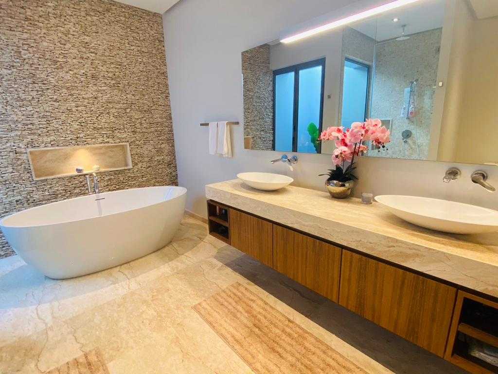 Property image - full photo 18