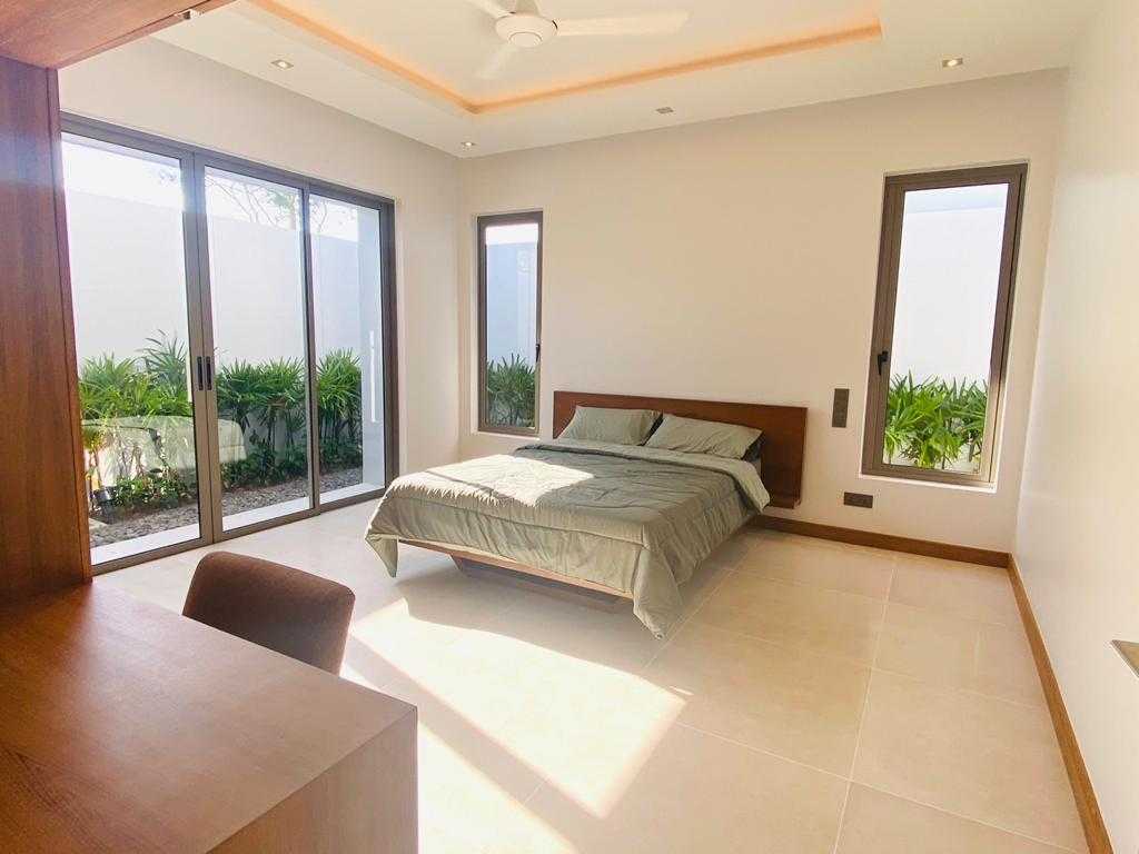 Property image - full photo 10