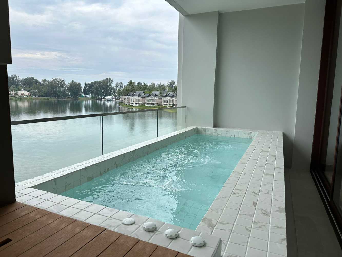Property image - full photo 1