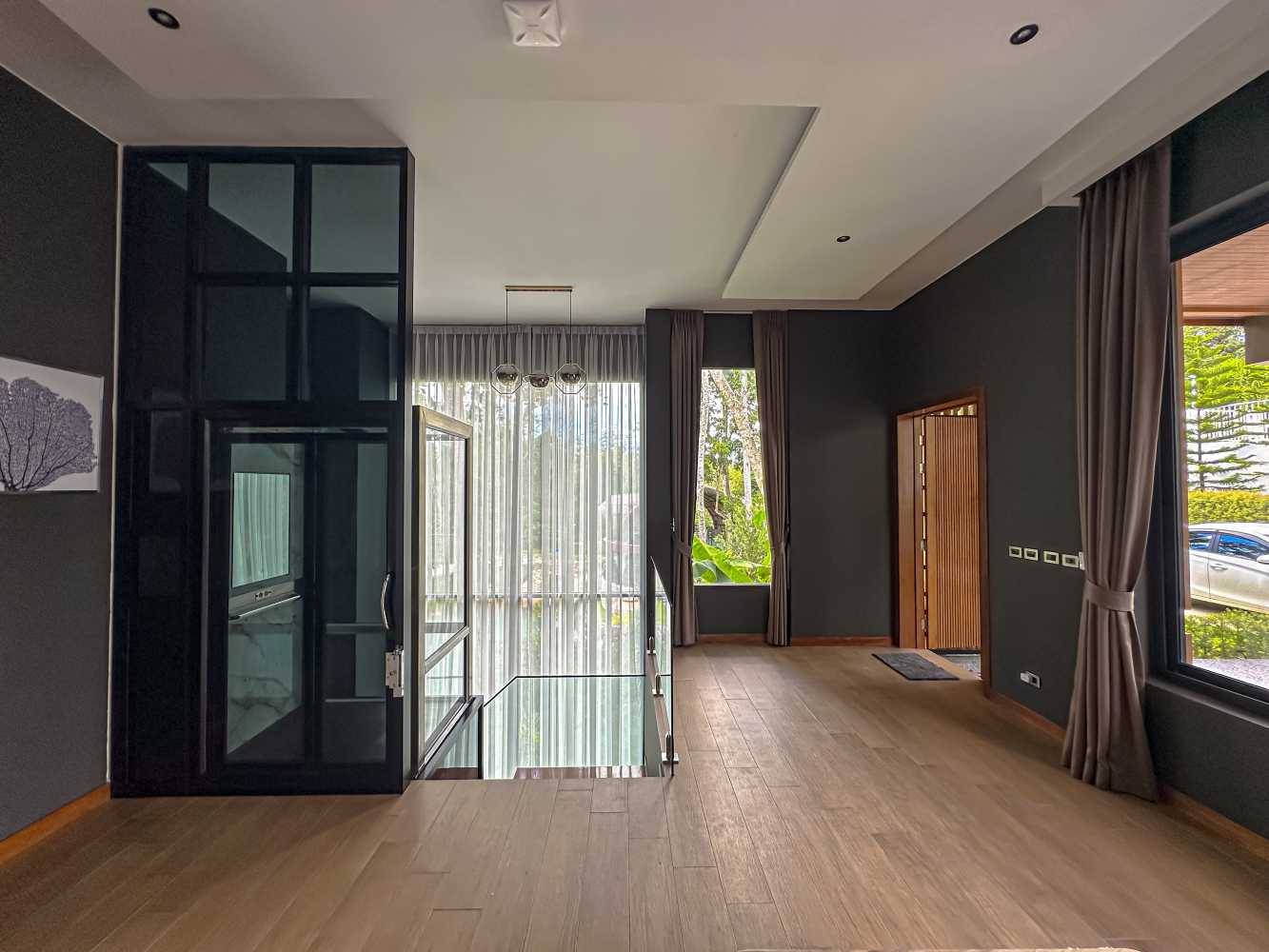 Property image - full photo 15