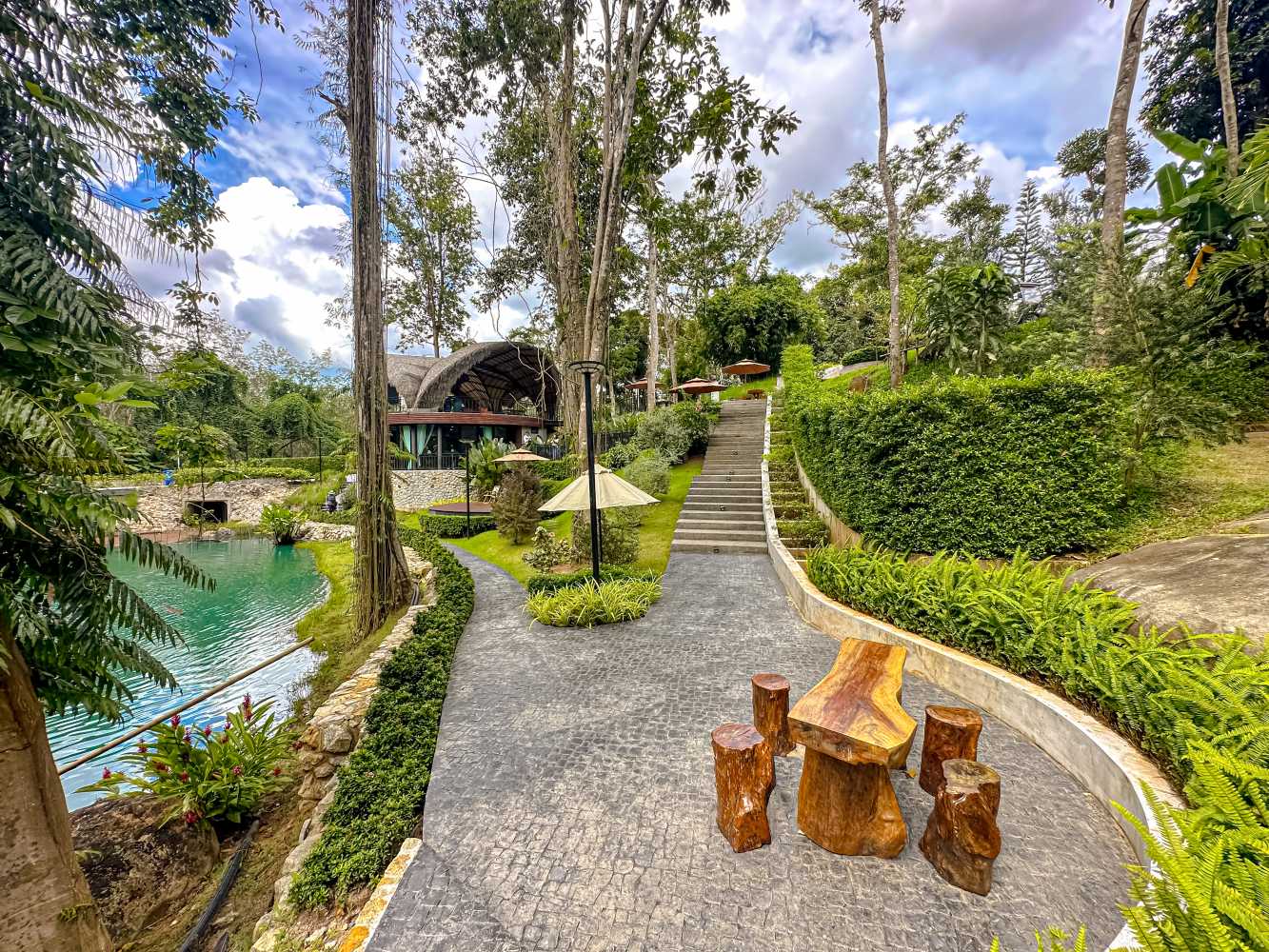 Property image - full photo 32