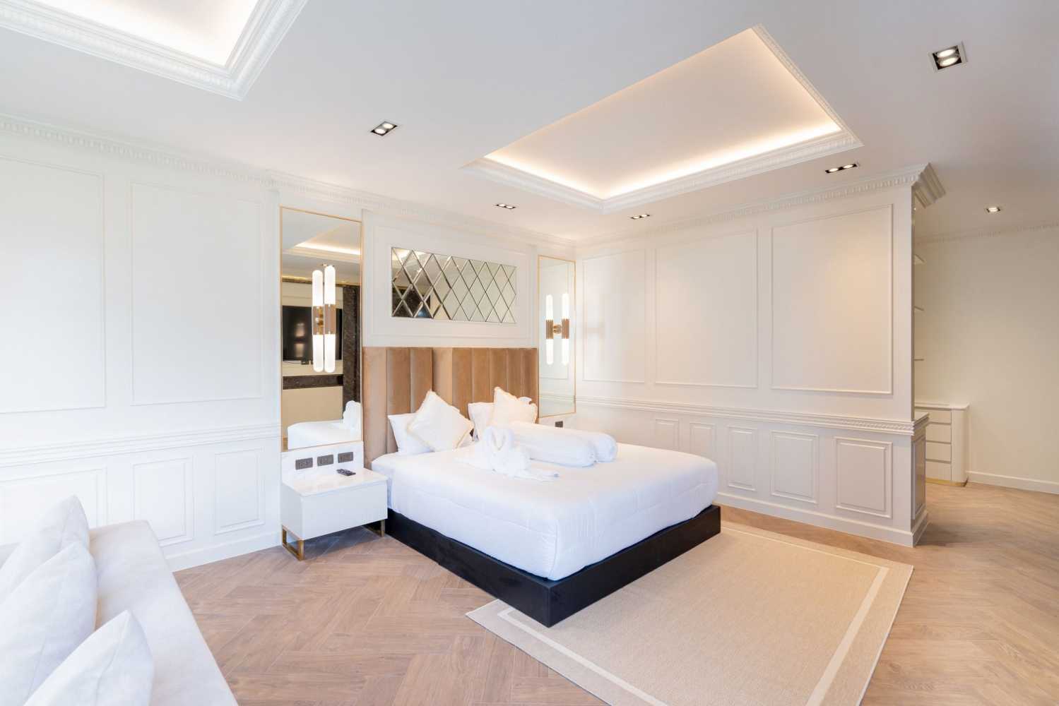 Property image - full photo 10