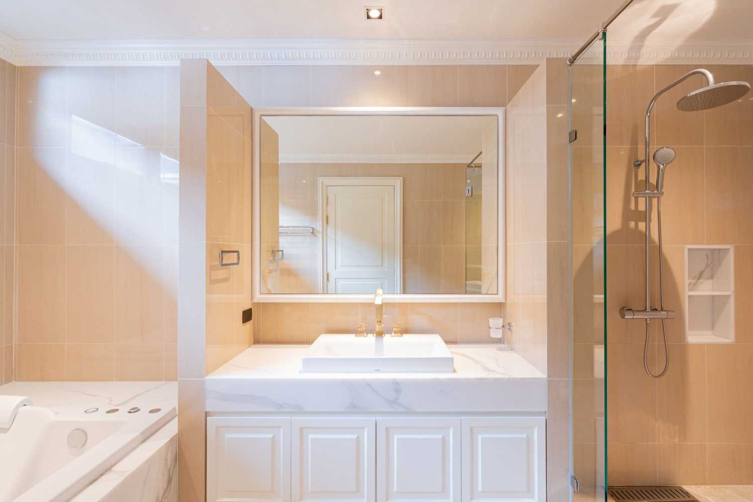 Property image - full photo 7