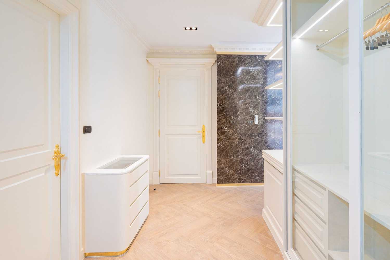 Property image - full photo 23
