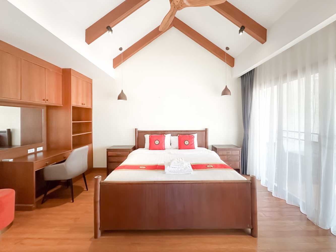 Property image - full photo 15