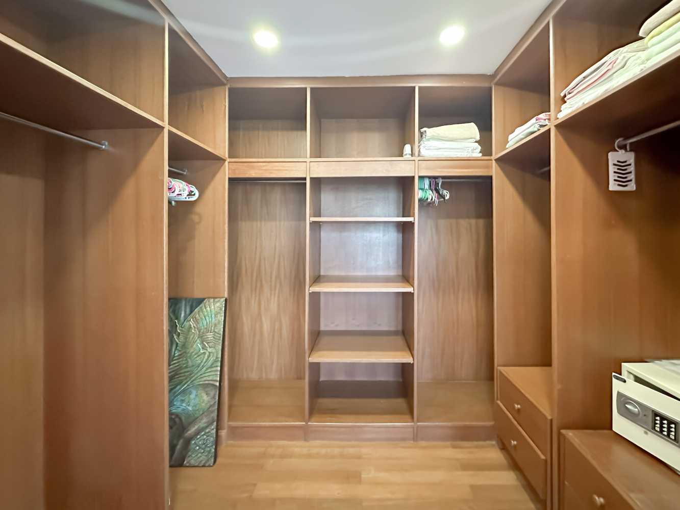 Property image - full photo 20