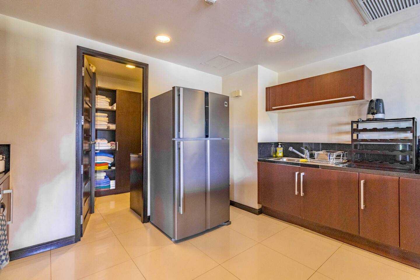 Property image - full photo 3