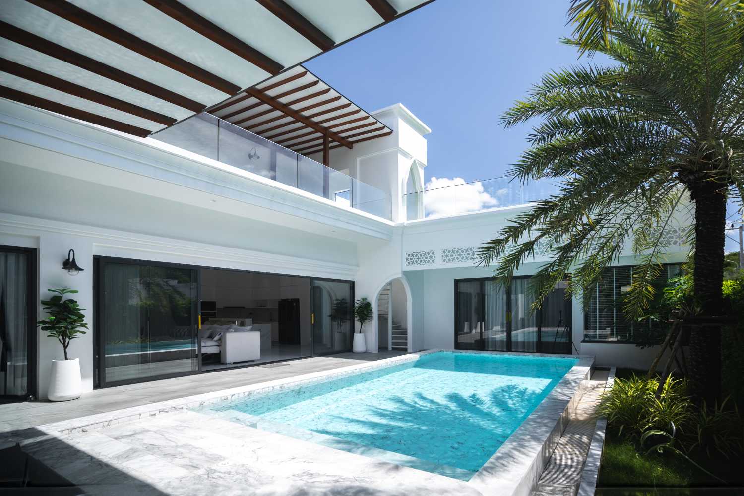 Property image - full photo 11