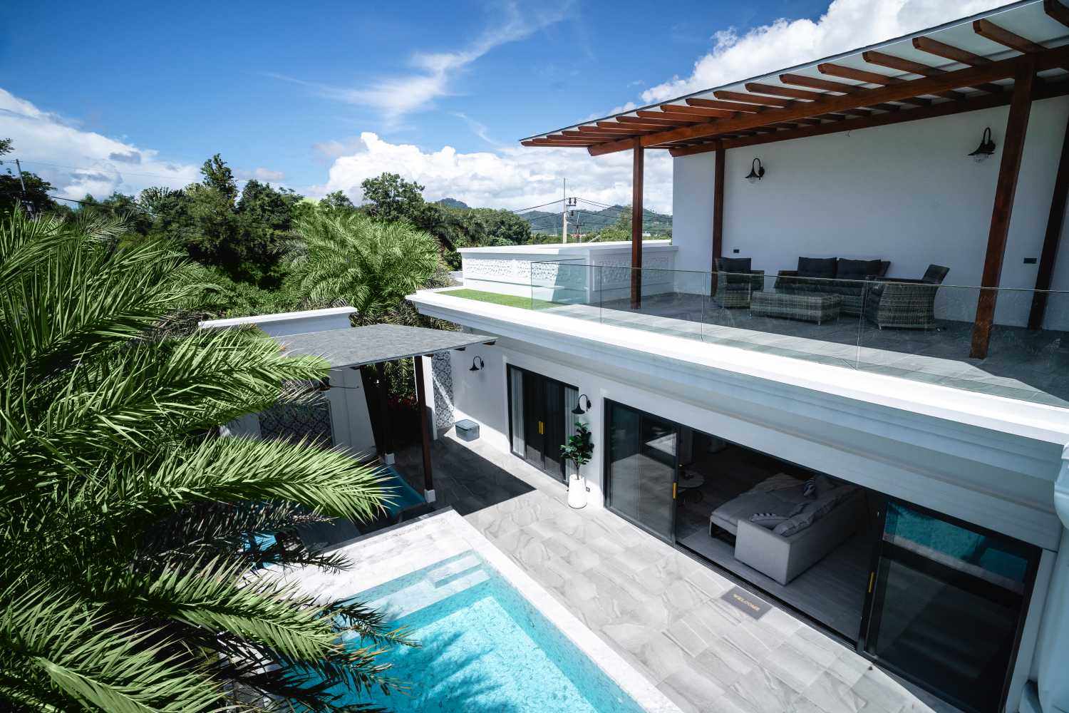 Property image - full photo 14