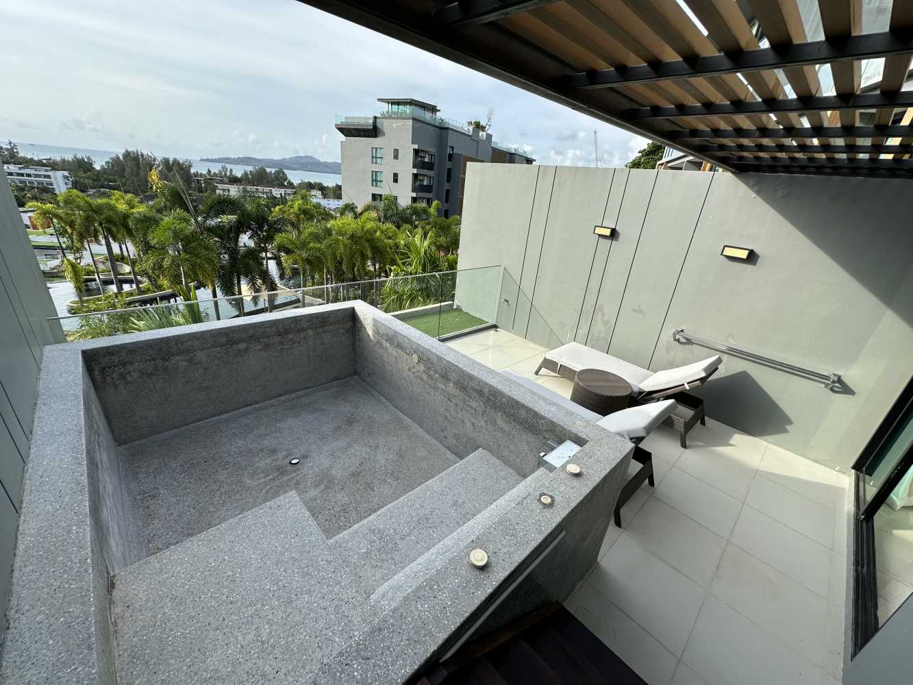Property image - full photo 6