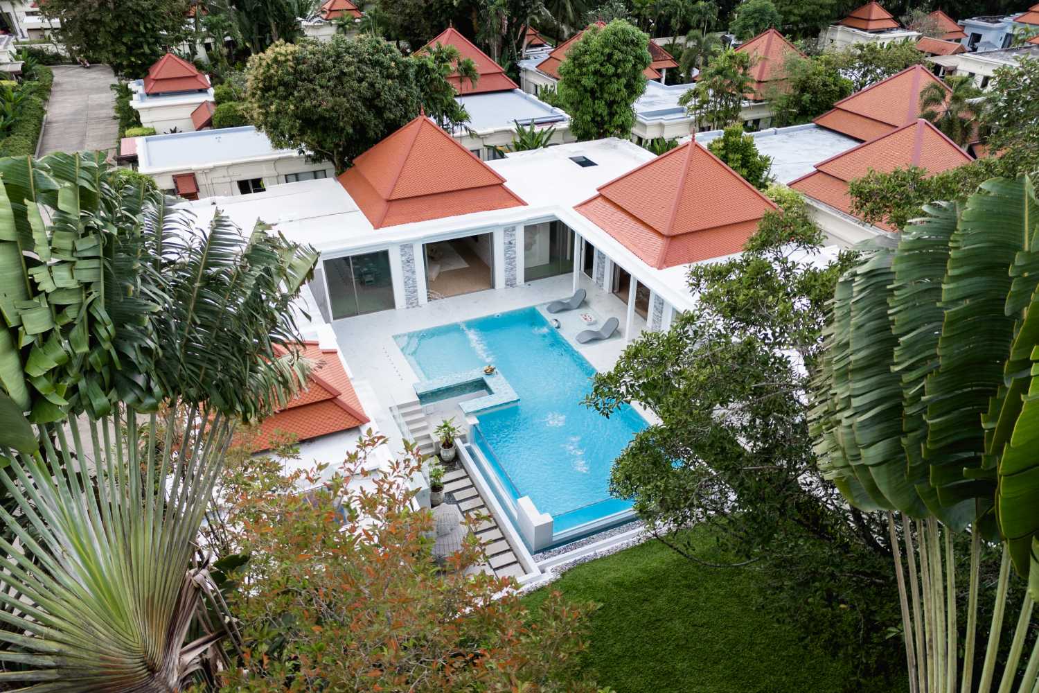 Property image - full photo 1