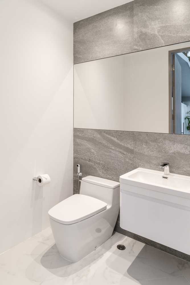 Property image - full photo 33