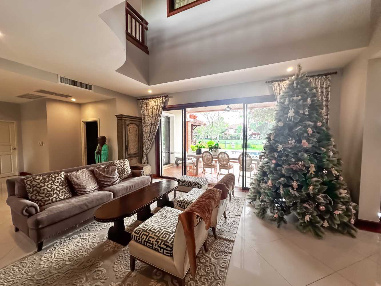 Property image - full photo 4
