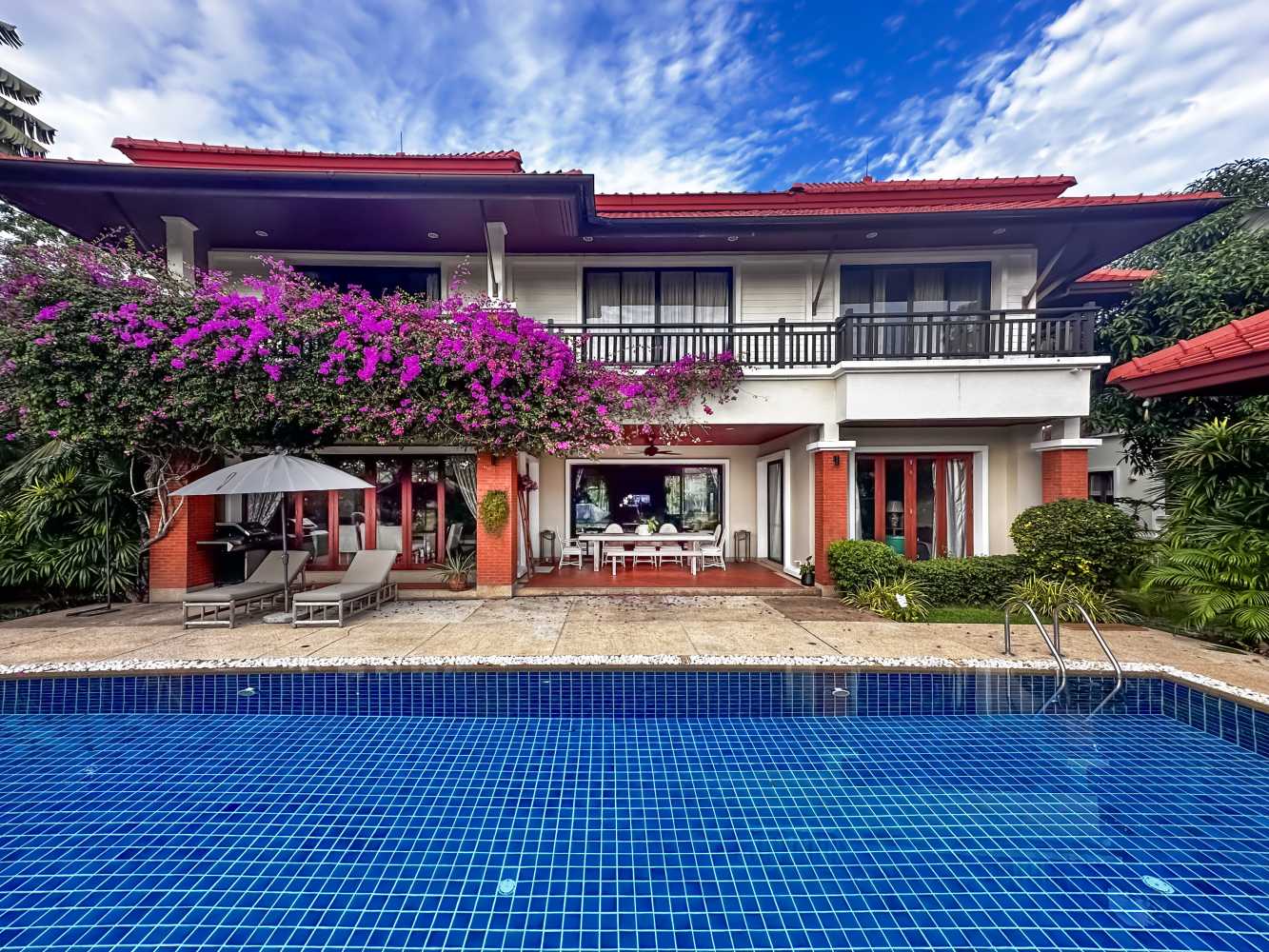 Property image - full photo 1