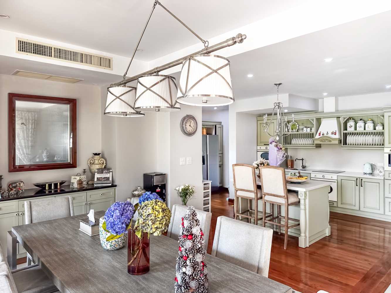 Property image - full photo 8