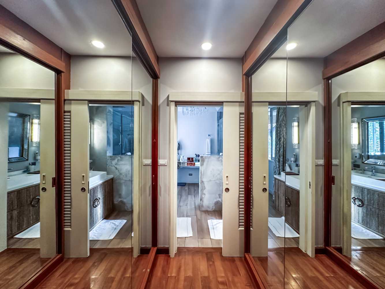 Property image - full photo 12