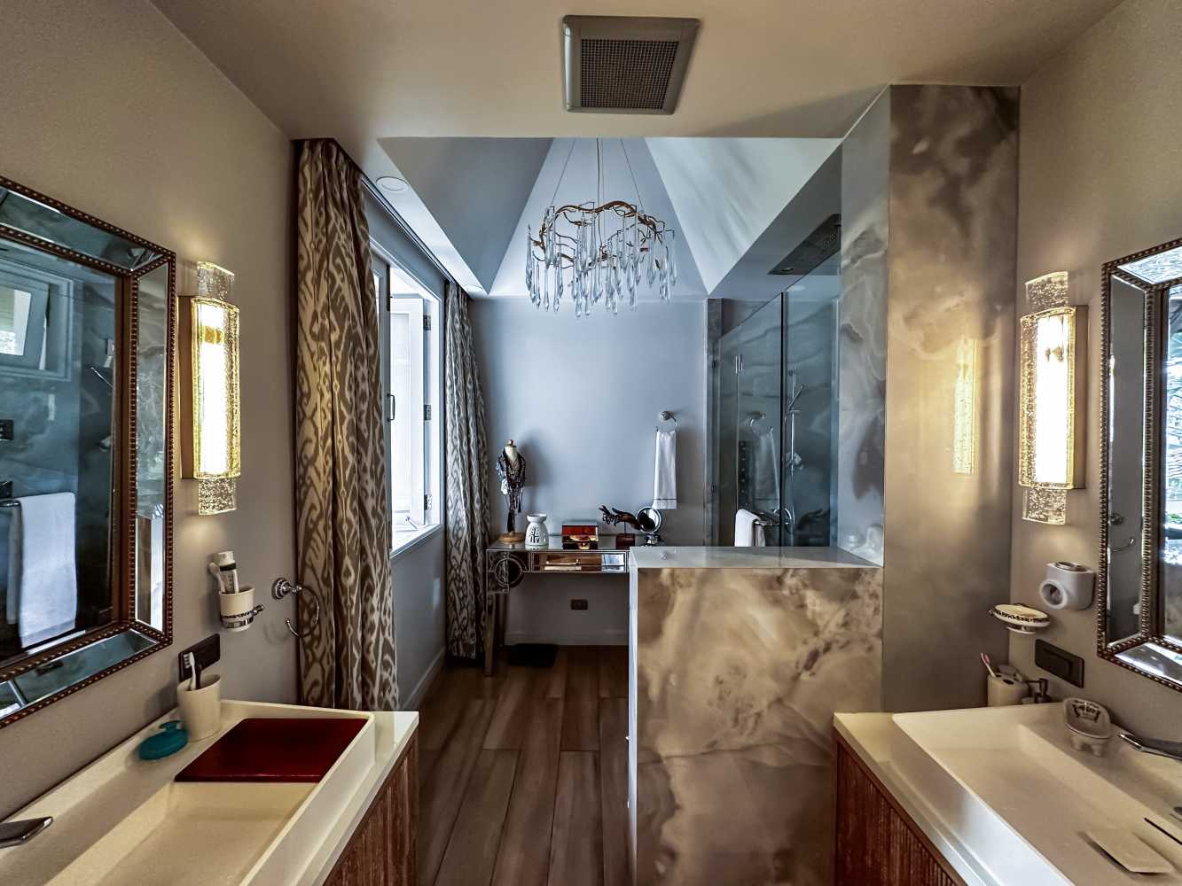 Property image - full photo 13