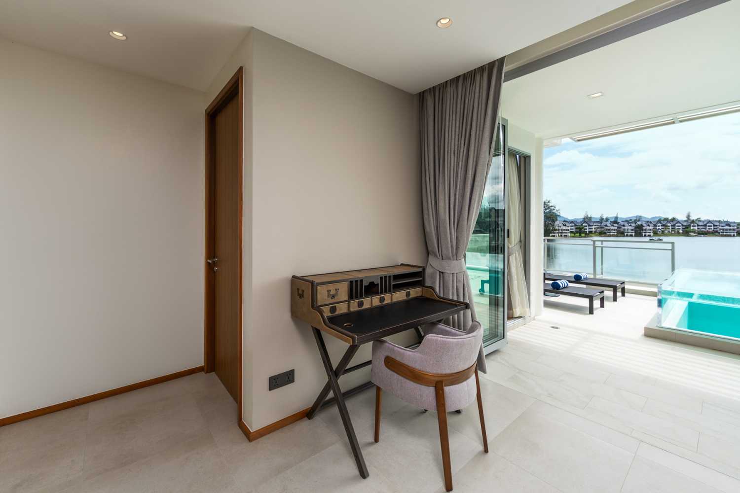 Property image - full photo 22