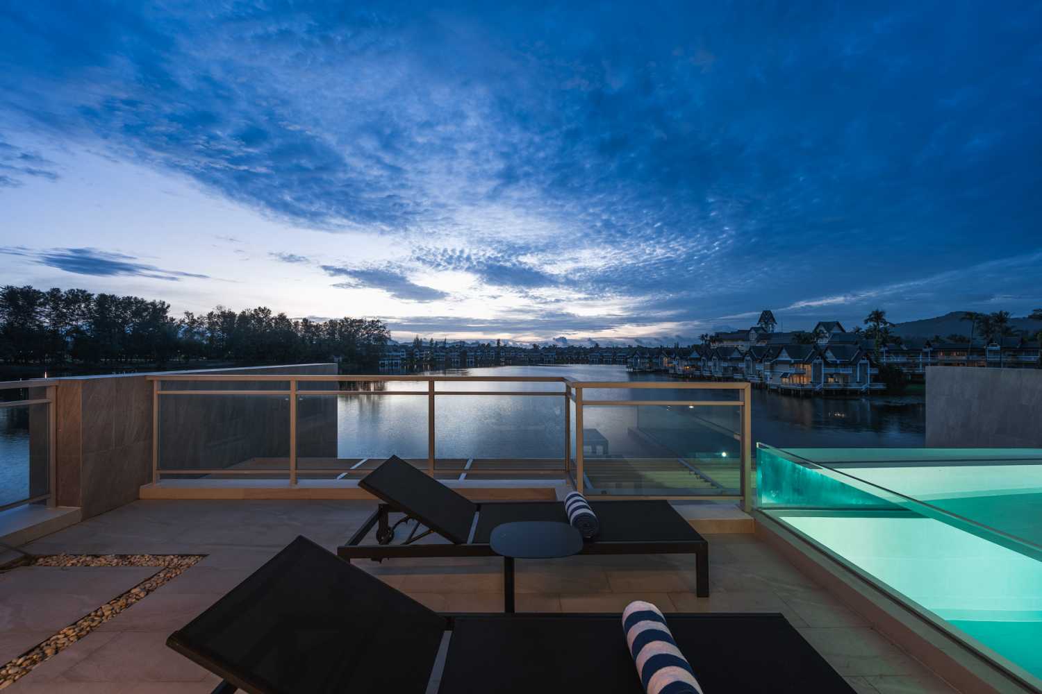 Property image - full photo 27