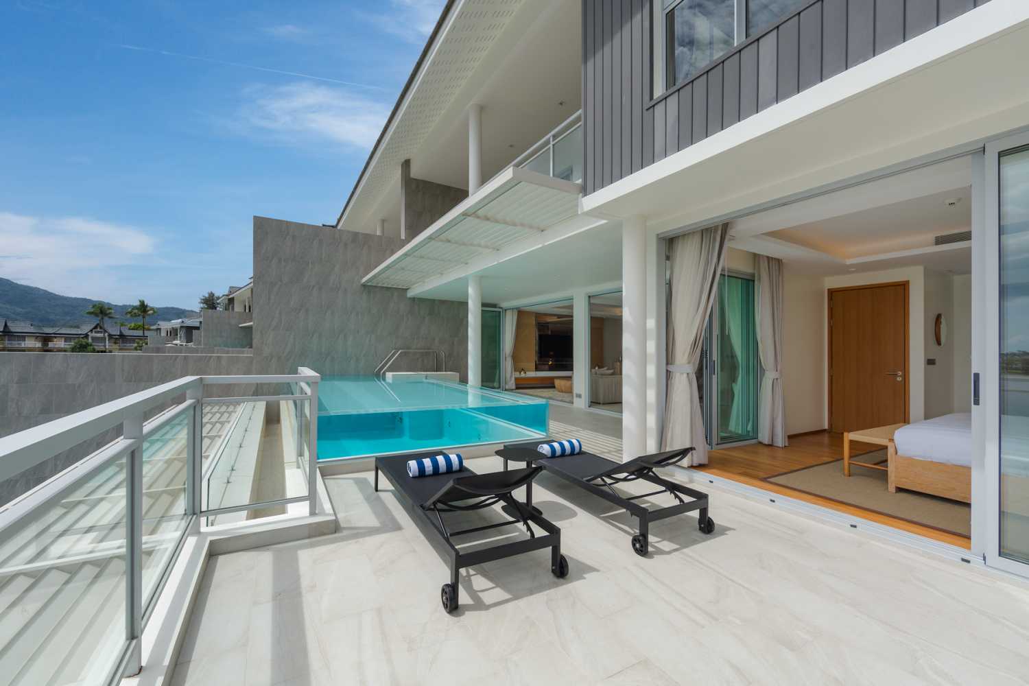 Property image - full photo 5