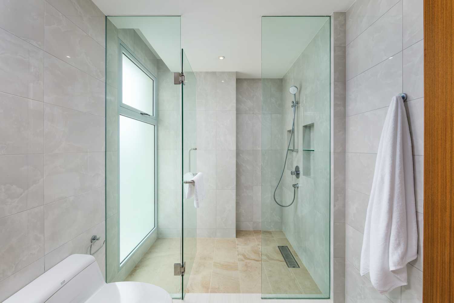 Property image - full photo 9