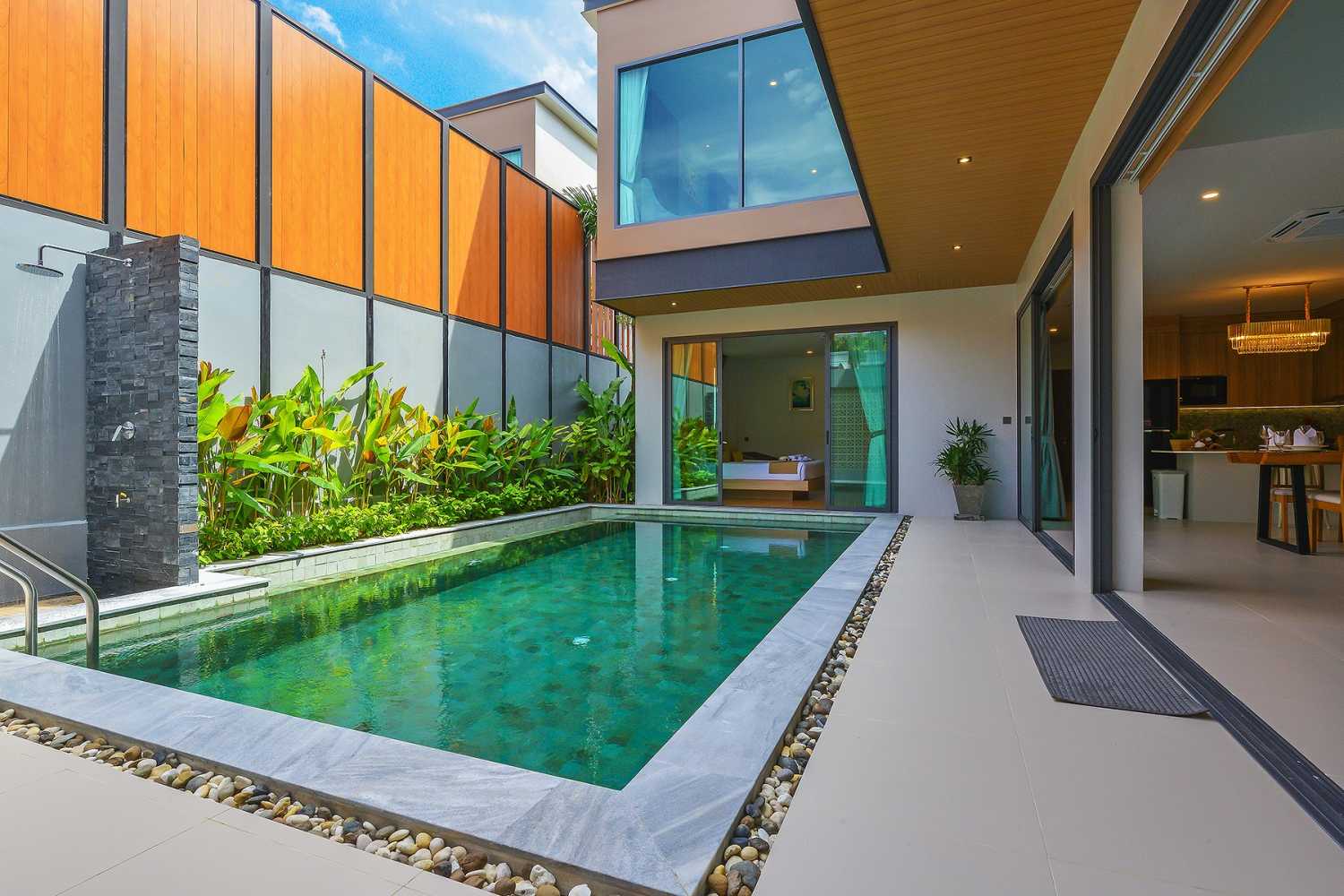Property image - full photo 5