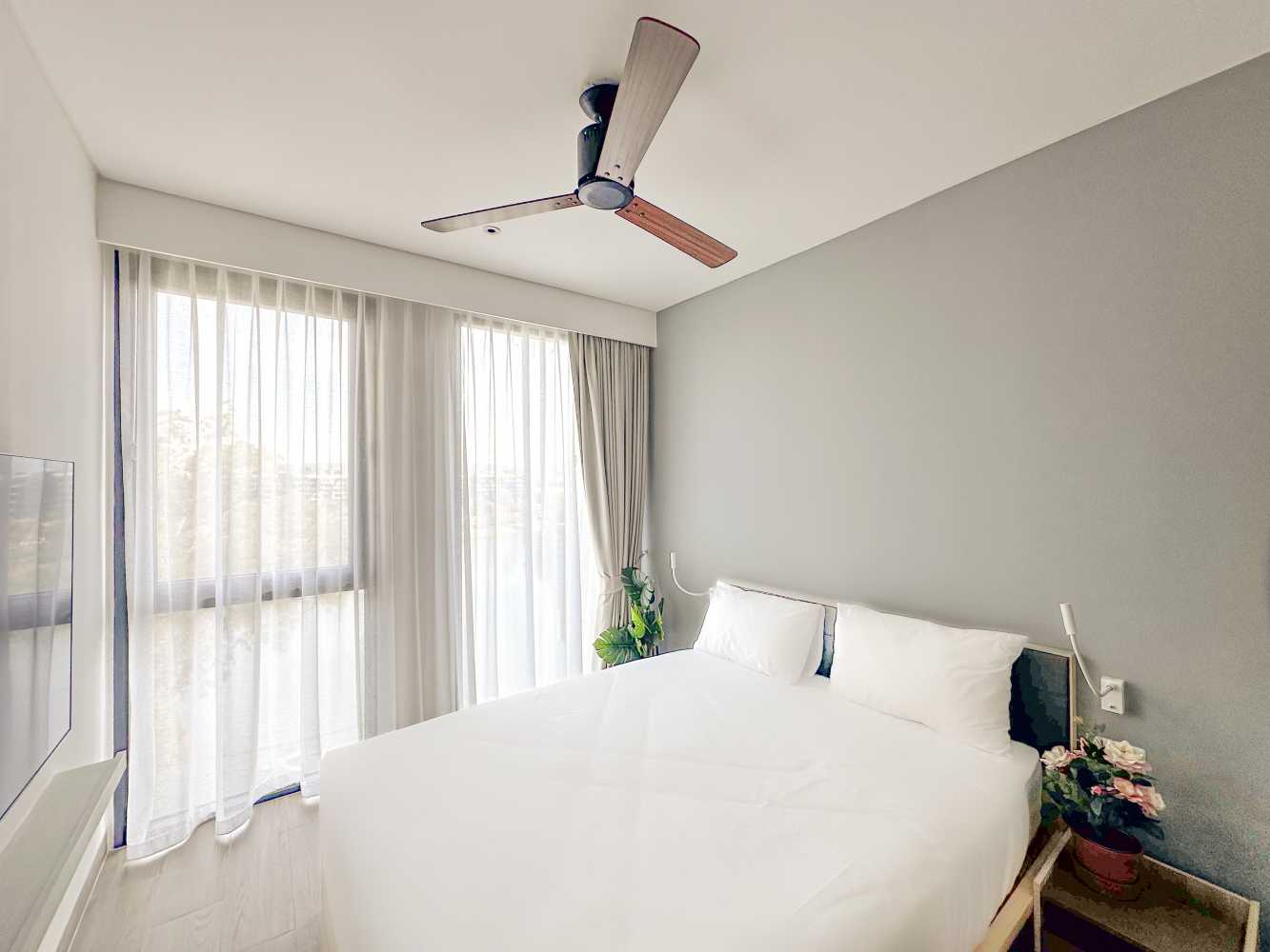 Property image - full photo 12