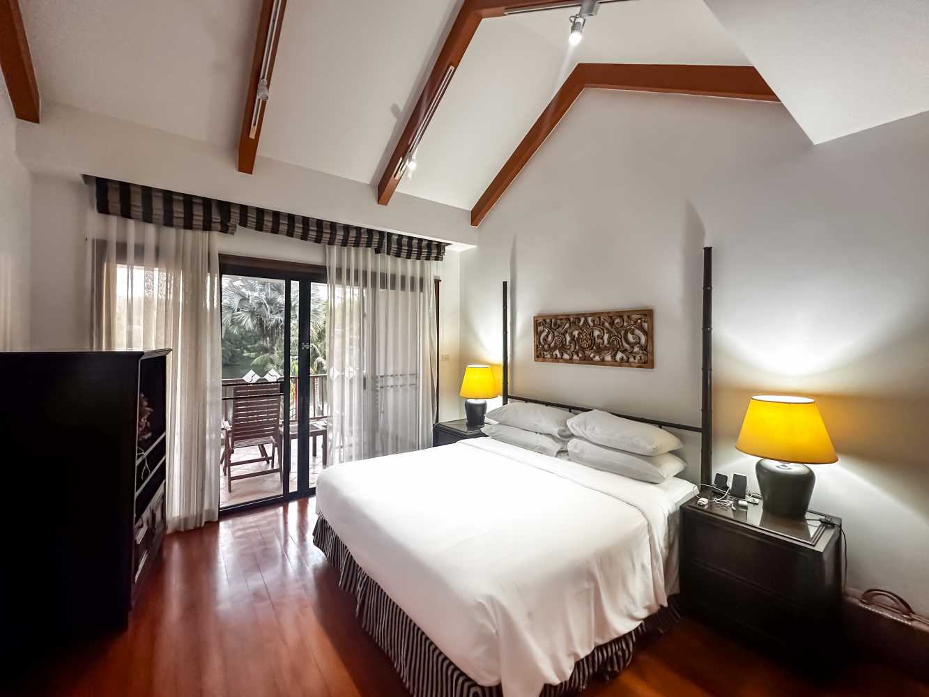 Property image - full photo 14