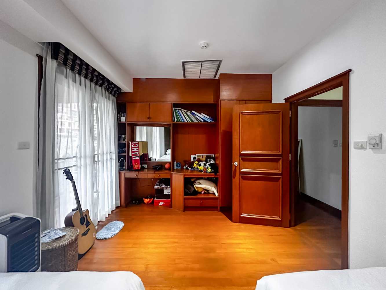 Property image - full photo 11