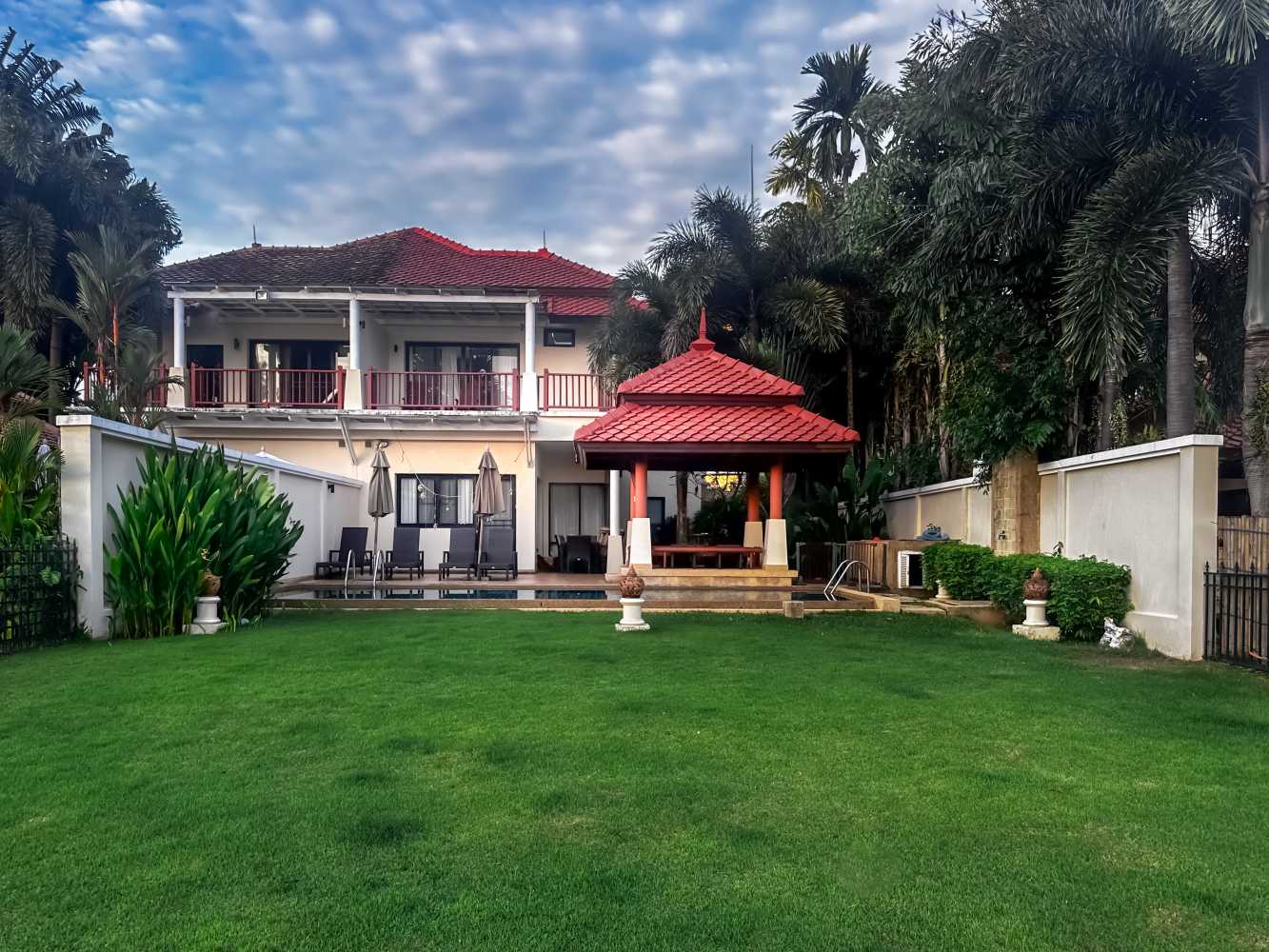 Property image - full photo 1