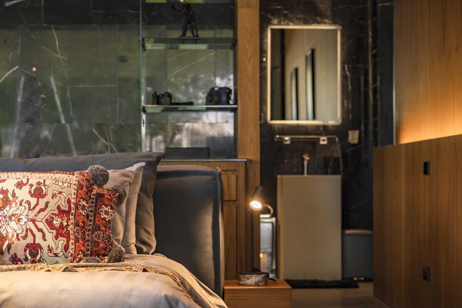Property image - full photo 15