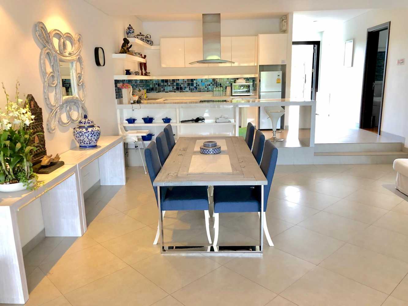 Property image - full photo 8