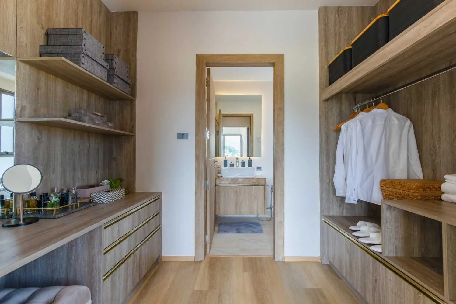Property image - full photo 11